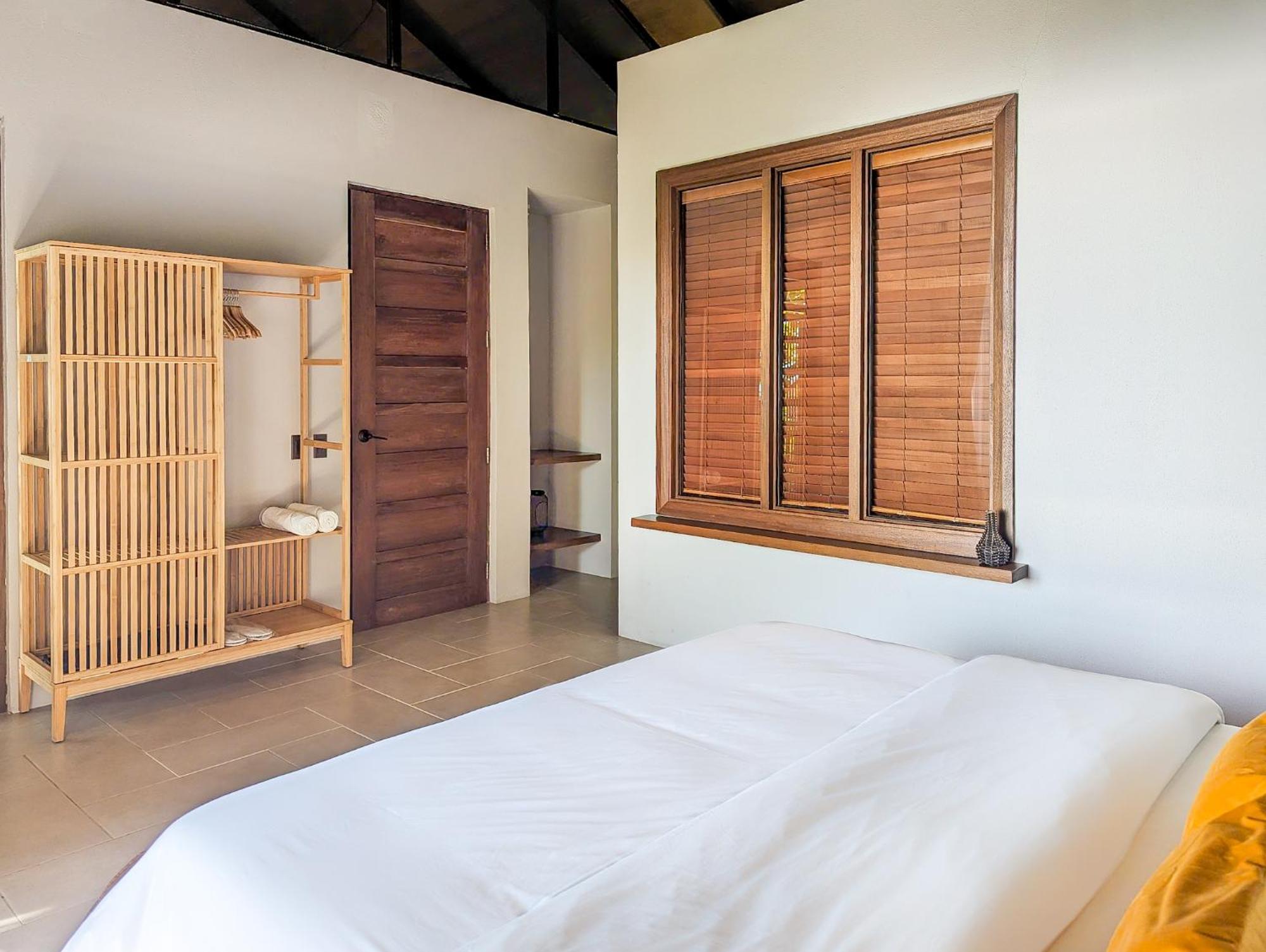 Perch El Nido'S Seaview Villas Overlooking Marimegmeg Exterior photo